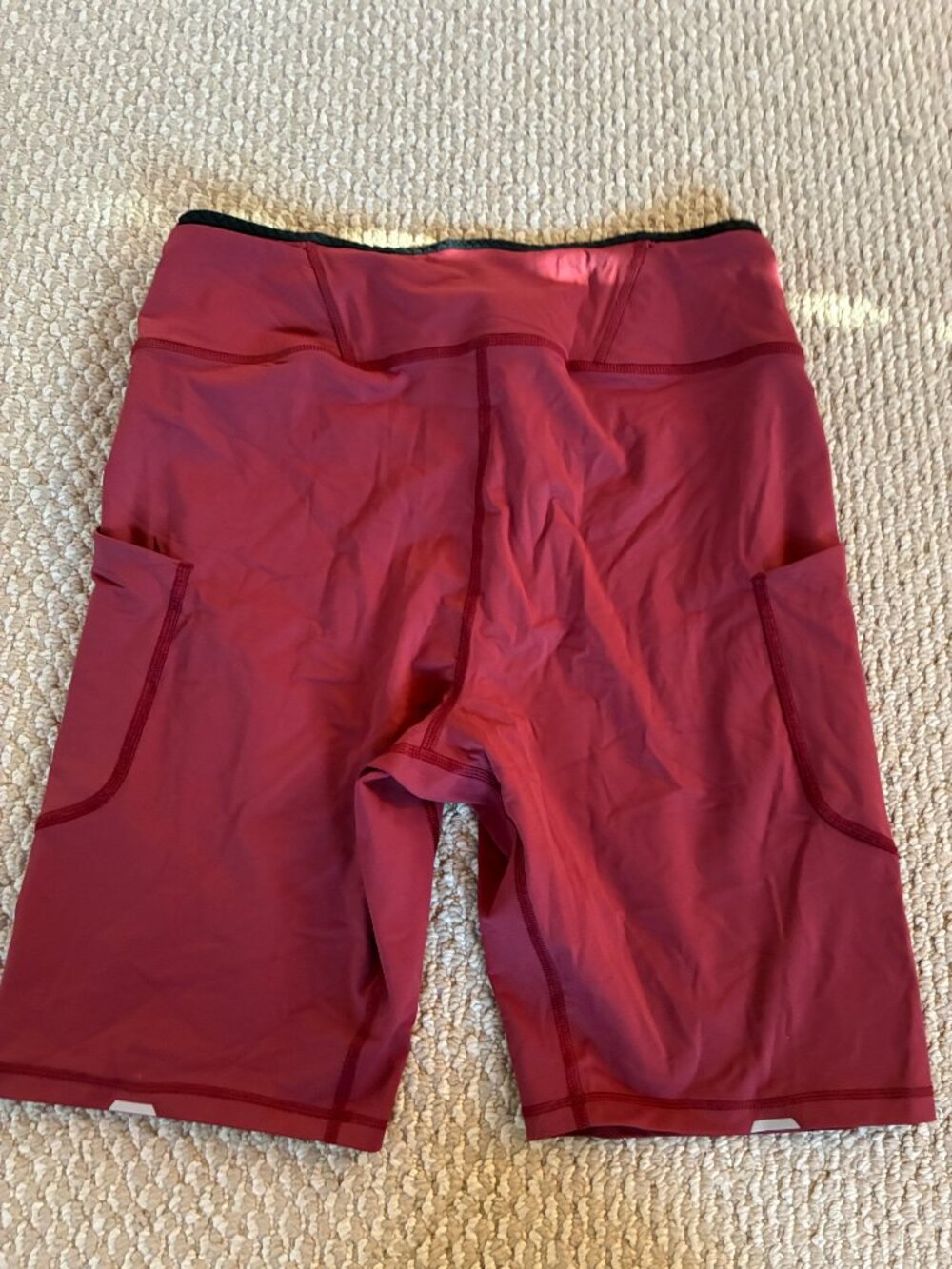 2 XL REI Co-Op Activewear Black Red Knee High Shorts w/Exterior Pockets -EUC - Picture 6 of 7